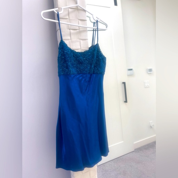 Satin beaded top cocktail dress - Picture 1 of 4